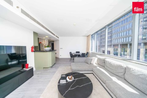 Apartmen di DIFC, Dubai, UAE 2 bilik tidur, 117.7 meter persegi № 703655 - foto 4