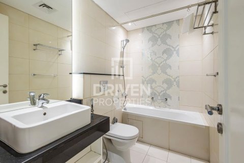 Apartemen di Business Bay, Dubai, UEA 2 kamar tidur, 116 m2 nomor 654244 - foto 12