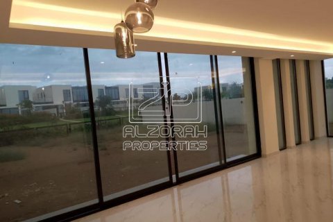 Vila u Al Zorah, Ajman, UAE 3 spavaćih soba, 618 m2 Br. 590136 - fotografija 3