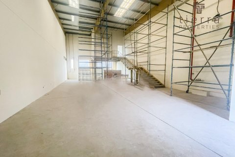 Magazinë në Jebel Ali, Dubai, Emiratet e Bashkuara Arabe 223 m2. № 571582 - Foto 5