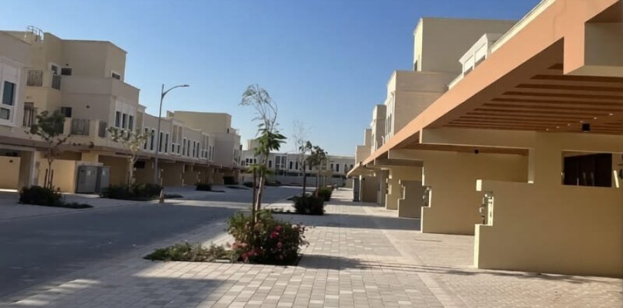 Kamienica w Damac Lagoons, Dubai, ZEA 5 sypialnie, 220 mkw. nr 692731