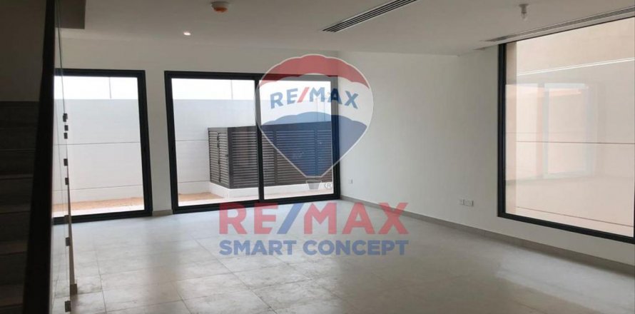 Villa asukohaga Al Salam Street, Abu Dhabi, AÜE: 5 magamistoaga, 288.1 m² Nr 546158