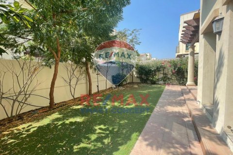 Vila v Al Salam Street, Abu Dhabi, SAE 3 ložnice, 209 m² Č.: 546157 - fotografie 2