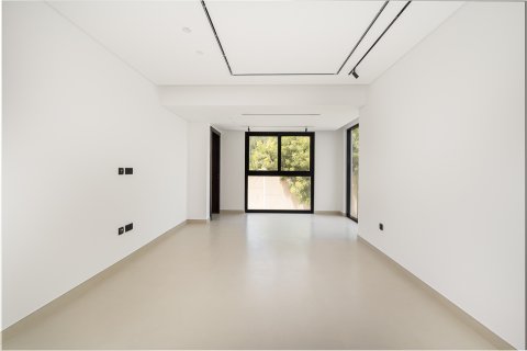 Villa para arrendamento em Umm Suqeim, Dubai, EAU 4 quartos, 1086.59 m2 № 750950 - foto 8