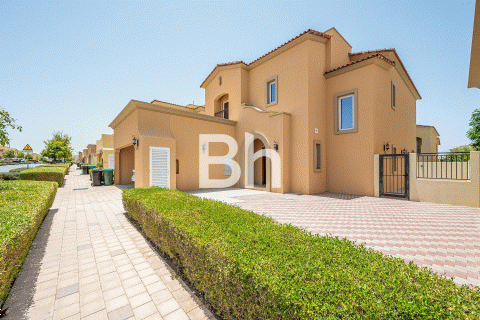 Dubai Land、Dubai、UAEにあるヴィラ 4ベッドルーム、272.41 m2 No750952