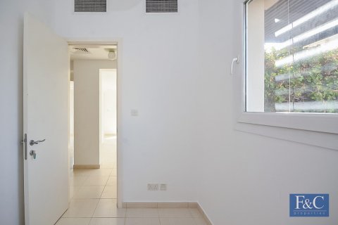 Városi lakóépület itt: The Springs, Dubai, EAE, 2 hálószoba, 263 m², azonosító: 704769 - fénykép 11
