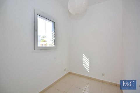 Városi lakóépület itt: The Springs, Dubai, EAE, 2 hálószoba, 263 m², azonosító: 704769 - fénykép 19