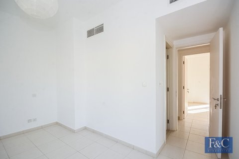 Városi lakóépület itt: The Springs, Dubai, EAE, 2 hálószoba, 263 m², azonosító: 704769 - fénykép 2