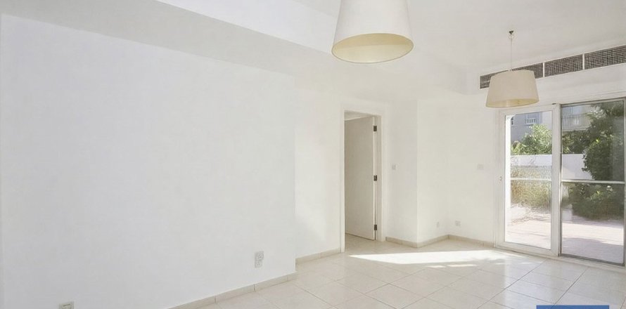 Városi lakóépület itt: The Springs, Dubai, EAE, 2 hálószoba, 263 m², azonosító: 704769