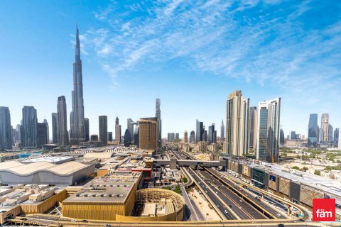 Apartment in Downtown Dubai (Downtown Burj Dubai), UAE 2 bedrooms, 112 sq.m. № 648053 - photo 1