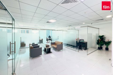 Office in Business Bay, Dubai, UAE 107.6 sq.m. № 648055 - photo 4