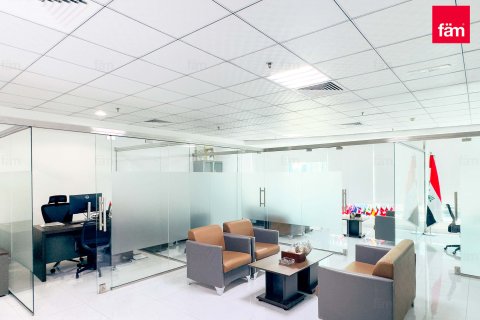 Office in Business Bay, Dubai, UAE 107.6 sq.m. № 648055 - photo 3