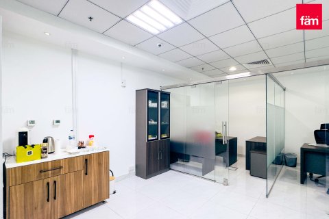 Office in Business Bay, Dubai, UAE 107.6 sq.m. № 648055 - photo 7