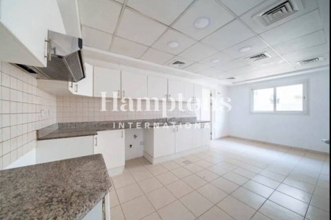 Villa zur Miete in Meadows, Dubai, VAE 3 Schlafzimmer, 310.76053500 m2 Nr. 651542 - Foto 8