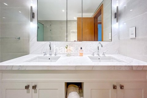 Apartament në Downtown Dubai (Downtown Burj Dubai), Emiratet e Bashkuara Arabe 2 dhoma gjumi, 152 m2. № 625877 - Foto 9