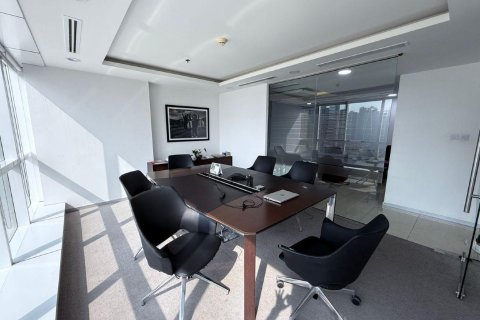 Зняти в оренду офіс в Джумейра Лейк Тауэрс, Дубай, ОАЕ 4 спальні, 125м2, № 682453 - фото 3