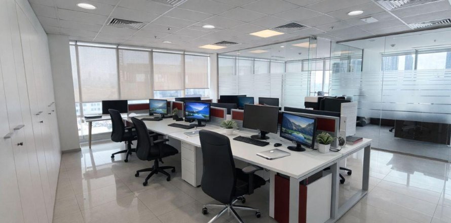 Офіс в Джумейра Лейк Тауэрс, Дубай, ОАЕ 4 спальні, 125м2 № 682453