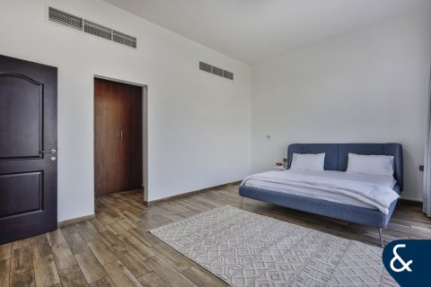 Vila v Al Furjan, Dubai, SAE 5 spální, 600 m2 č. 667134 - Fotografia 16