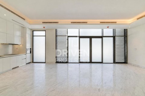 Willa na sprzedaż w Mohammed Bin Rashid City, Dubai, ZEA 4 sypialnie, 595.69 mkw., nr 755789 - zdjęcie 4