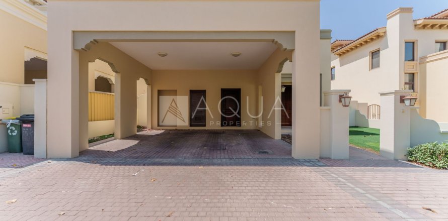 Vila v Arabian Ranches 2, Dubai, SAE 3 ložnice, 297 m² Č.: 613891