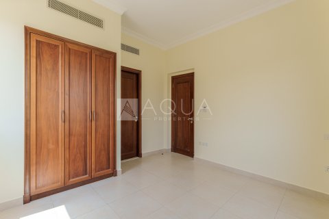 Vila v Arabian Ranches 2, Dubai, SAE 3 ložnice, 297 m² Č.: 613891 - fotografie 15