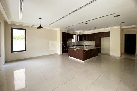 Villa in Arabian Ranches 2, Dubai, UAE 6 bedrooms, 543.3 sq.m. № 613889 - photo 20