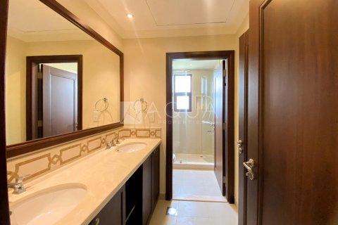 Villa in Arabian Ranches 2, Dubai, UAE 6 bedrooms, 543.3 sq.m. № 613889 - photo 17