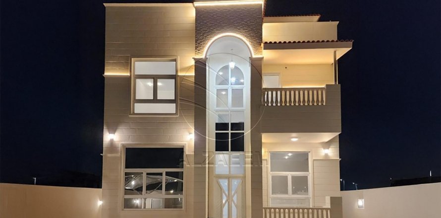 וילה ב Al Shamkha, Abu Dhabi, איחוד האמירויות 4 חדרי שינה, 544 מ"ר מספר 615370