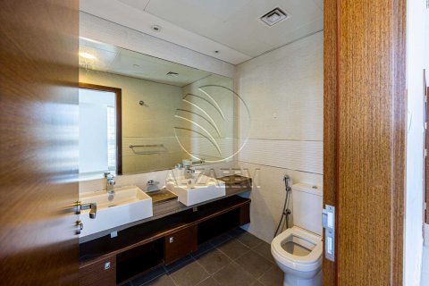 Apartment in Al Reem Island, Abu Dhabi, UAE 2 bedrooms, 136 sq.m. № 615371 - photo 9