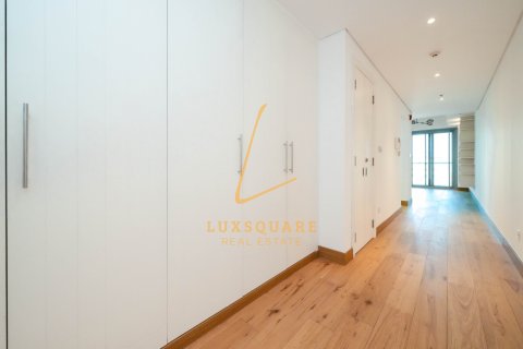 Apartamento en alquiler en The Views, Dubai, EAU 2 dormitorios, 132 m2 № 677173 - foto 9