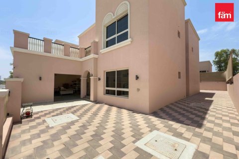 Villa Dubaijā, AAE 4 istabas, 468.7 m2 Nr. 597943 - attēls 2