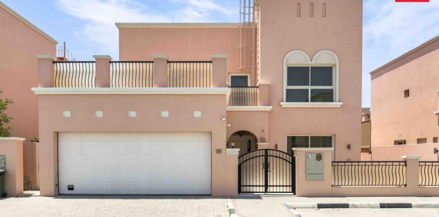 Βίλα σε Dubai, ΗΑΕ 4 υπνοδωμάτια, 468.7 τ.μ. Αρ. 597943