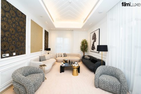 Villa en venta en Al Wasl, Dubai, EAU 5 dormitorios, 994.2 m2 № 597938 - foto 19