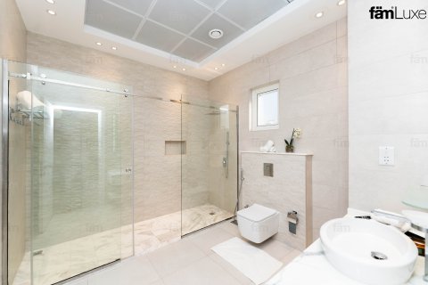Villa en venta en Al Wasl, Dubai, EAU 5 dormitorios, 994.2 m2 № 597938 - foto 13