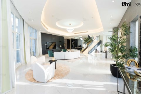 Villa en venta en Al Wasl, Dubai, EAU 5 dormitorios, 994.2 m2 № 597938 - foto 28