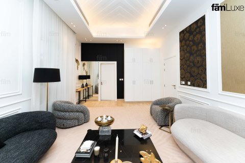 Villa en venta en Al Wasl, Dubai, EAU 5 dormitorios, 994.2 m2 № 597938 - foto 9