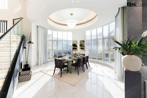 Villa en venta en Al Wasl, Dubai, EAU 5 dormitorios, 994.2 m2 № 597938 - foto 30