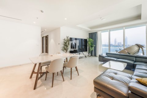 Apartamento en venta en Dubai Harbour, Dubai, EAU 3 dormitorios, 172 m2 № 663190 - foto 2