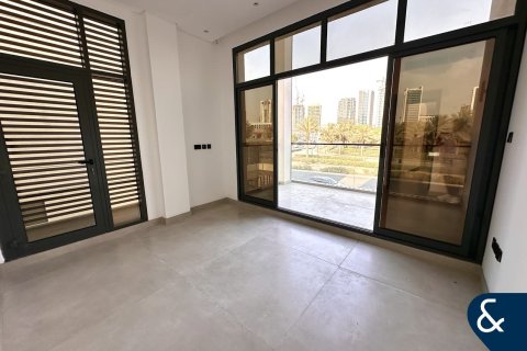 Jumeirah Village Circle, Dubai, संयुक्त अरब अमीरात में टाउनहाउस, 4 बेडरूम, 212 वर्ग मीटर, संख्या 666713 - फ़ोटो 9