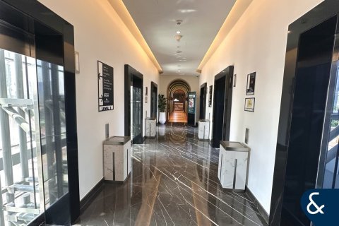 Apartamento en venta en Jumeirah Village Triangle, Dubai, EAU 1 habitación, 35 m2 № 666710 - foto 11