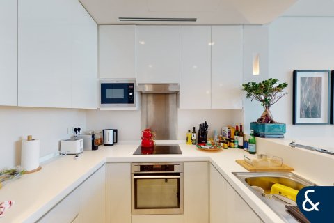 Apartment til salg i The Hills, Dubai, UAE 1 soveværelse, 93 kvm № 666708 - foto 9