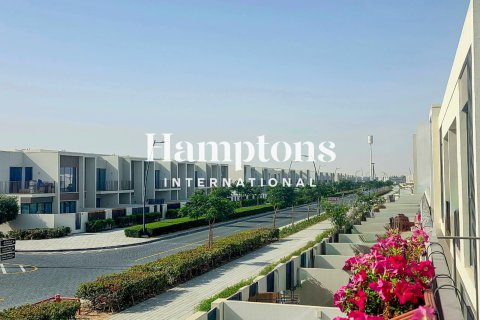 Kaupunkipientalo Jumeirah Village Triangle, Dubai, Arabiemiraatit 4 makuuhuonetta, 257.52 m2 № 725871