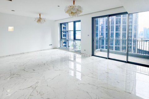 Купить квартиру в Даунтаун Дубай (Даунтаун Бурдж Дубай), ОАЭ 2 спальни, 122м2, № 664229 - фото 1