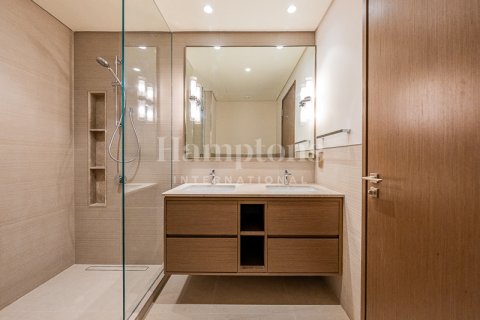 Apartment in Palm Jumeirah, Dubai, UAE 2 bedrooms, 110.74037600 sq.m. № 583445 - photo 22