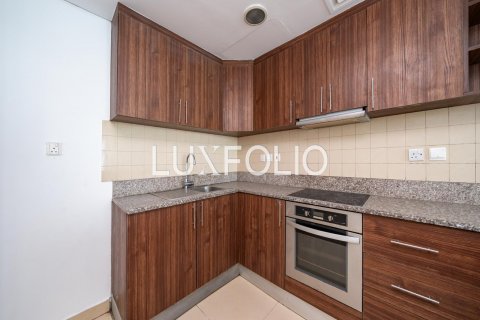 Apartment in Jumeirah Lake Towers, Dubai, UAE 1 bedroom, 115 sq.m. № 628290 - photo 7