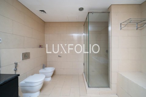 Apartment in Jumeirah Lake Towers, Dubai, UAE 1 bedroom, 115 sq.m. № 628290 - photo 13