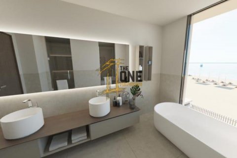 Vila v Al Hamra Village, Ras Al Khaimah, SAE 5 ložnice, 824 m² Č.: 578319 - fotografie 13