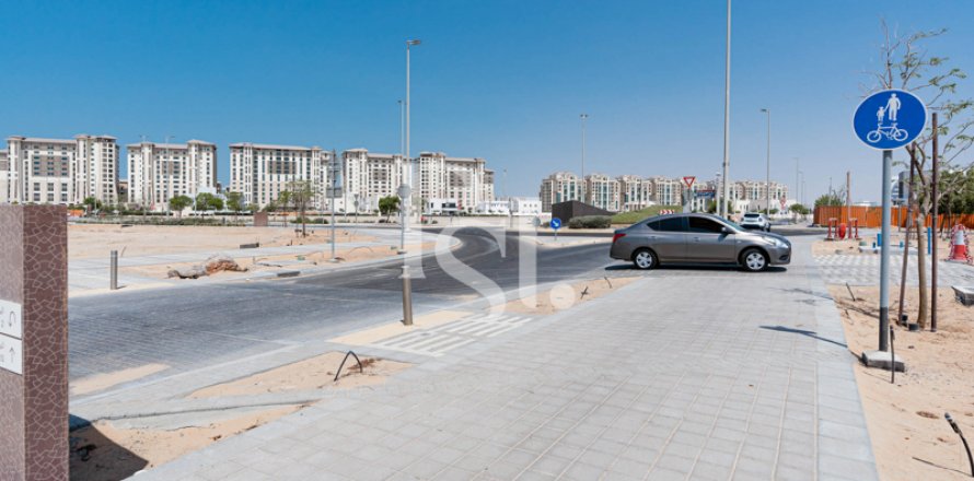 ویلا در Abu Dhabi ، امارات متحده عربی 7 خوابه ، 700 متر مربع.  شماره 717354