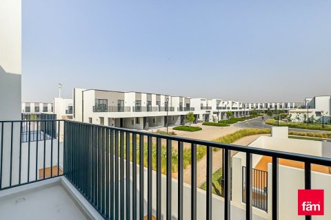 Villa en alquiler en Dubai, EAU 3 dormitorios, 141 m2 № 702713 - foto 11