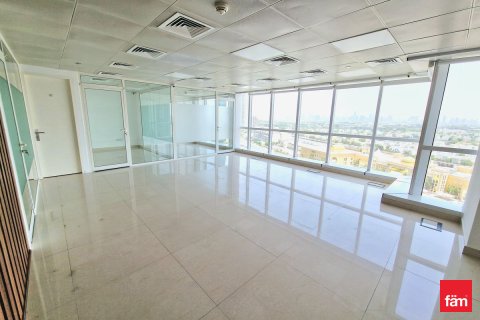 Bureau à louer à Dubai, EAU 102 m2 № 702694 - photo 17